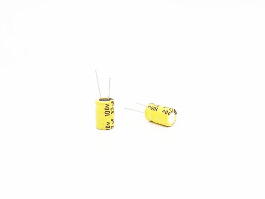 2000 ঘন্টা উচ্চ টেম্প ক্যাপাসিটর 33UF100V কম ESR 20% সহনশীলতা