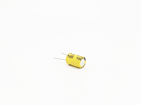 2000 ঘন্টা উচ্চ টেম্প ক্যাপাসিটর 33UF100V কম ESR 20% সহনশীলতা