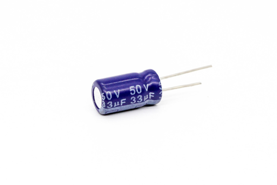33uf50v 6.3x11 ক্ষুদ্র ক্যাপাসিটর উচ্চ ফ্রিকোয়েন্সি কম ESR অ্যালুমিনিয়াম ক্যাপাসিটর