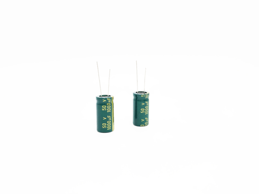 13X25mm LED লাইট ক্যাপাসিটর উচ্চ ফ্রিকোয়েন্সি 1000 Uf 50 ভোল্ট ক্যাপাসিটর