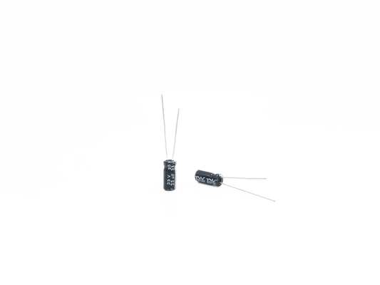 33UF35V মিনিয়েচার ক্যাপাসিটর 5x11mm রেডিয়াল লিড টাইপ 2000 ঘন্টা
