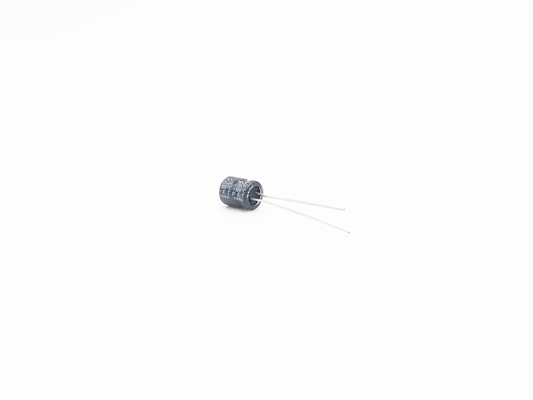 রেডিয়াল লিড মিনিয়েচার ক্যাপাসিটর 220UF16V 6.3X11mm