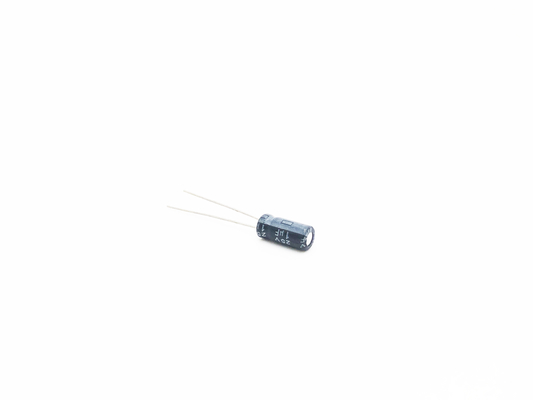 1UF 25V রেডিয়াল ইলেক্ট্রোলাইটিক ক্যাপাসিটর ISO14001 20% সহনশীলতা