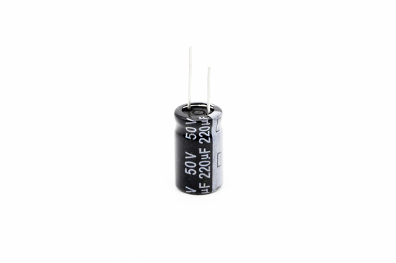 ISO9001 রেডিয়াল ইলেক্ট্রোলাইটিক ক্যাপাসিটর 220uF 50V