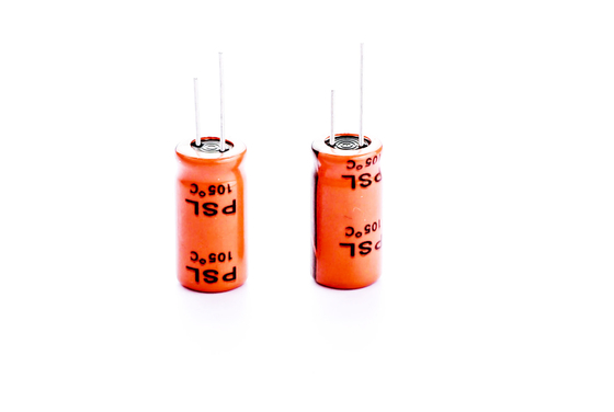 15uF 250V অ্যালুমিনিয়াম ইলেক্ট্রোলাইটিক ক্যাপাসিটর 10000 ঘন্টা দীর্ঘ জীবন