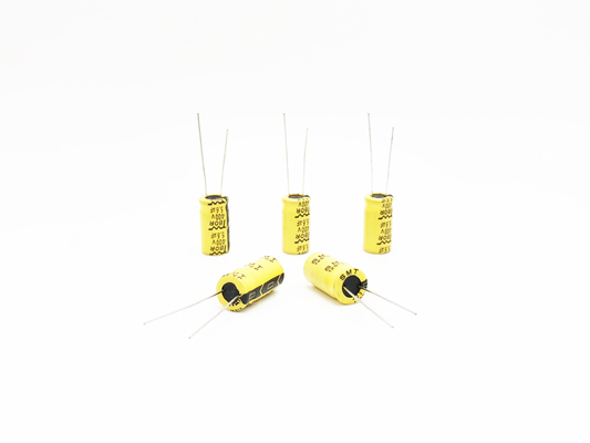 LED লাইটের জন্য 10x13mm উচ্চ তাপমাত্রার ক্যাপাসিটর 6.8uF400V
