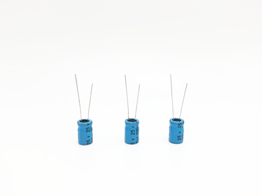 পোলারিটি রিভার্সাল সার্কিটের জন্য 220uF25V কার অ্যাম্প ক্যাপাসিটর 8x12mm